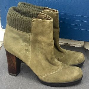 Vintage Kenneth Cole Rose Is A Rose Heeled Ankle Boots